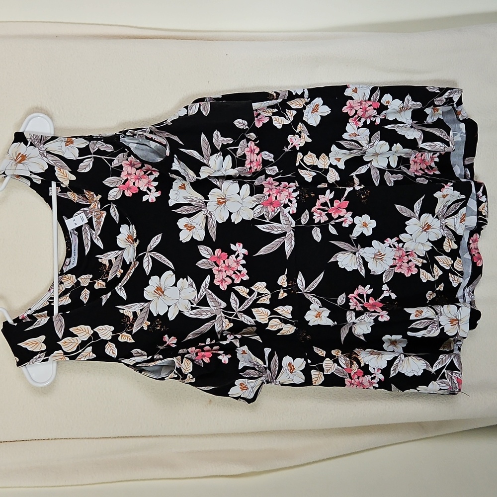 Isaac MIZRAHI Live Cold Shoulder Top